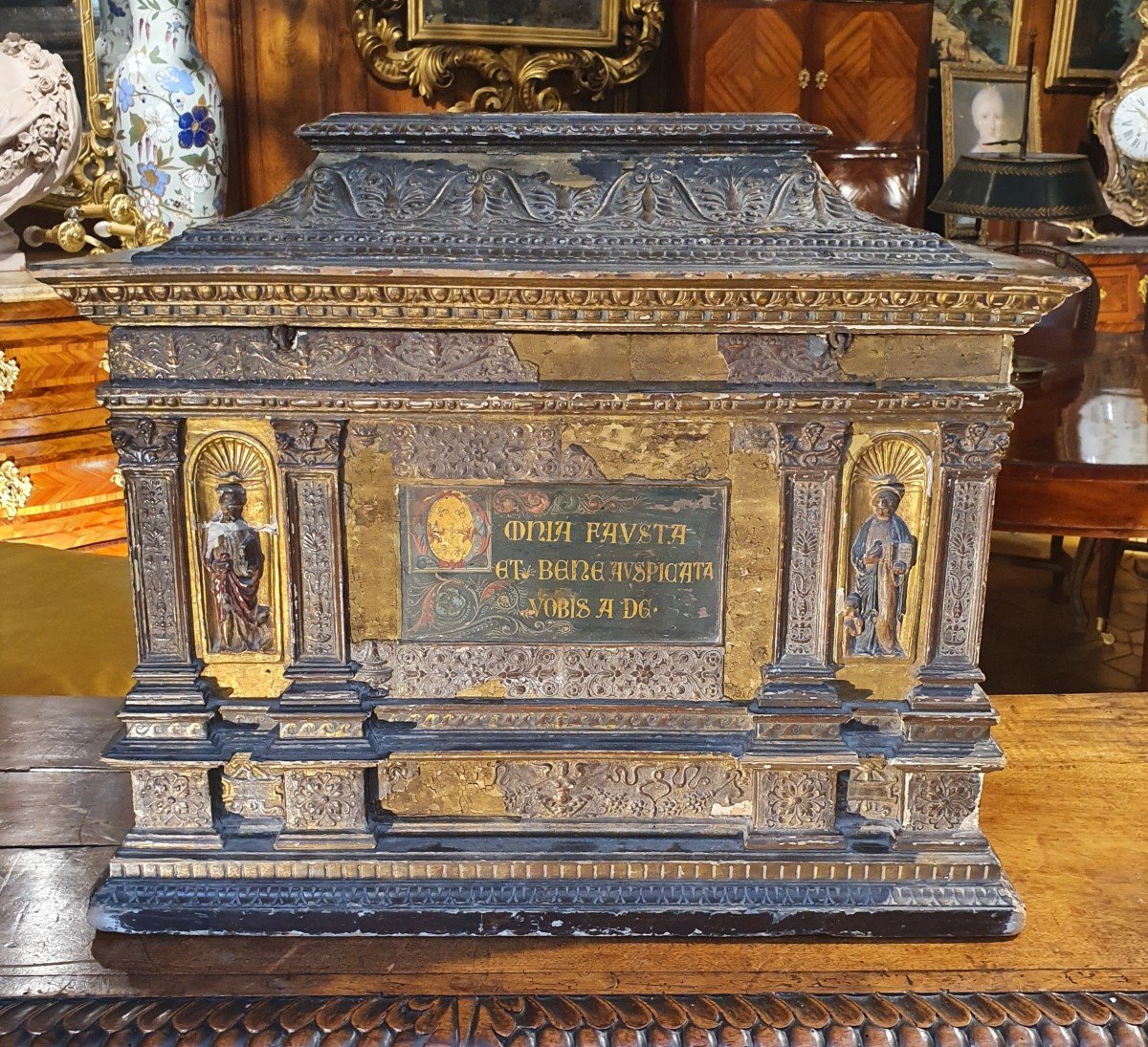 Rare 17th Century Chest-photo-5