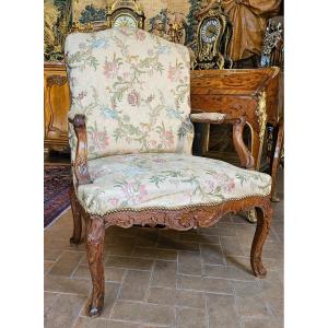 Large Fauteuil à Dossier à La Reine Epoque Régence