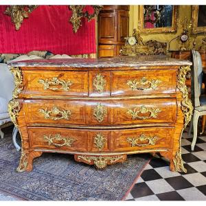 Commode De Forme Tombeau Epoque Louis XV