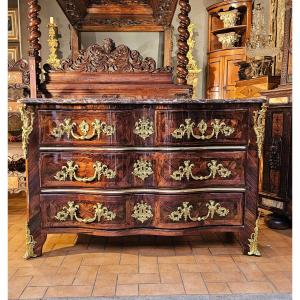 Regency Period Crossbow-shaped Chest Of Drawers