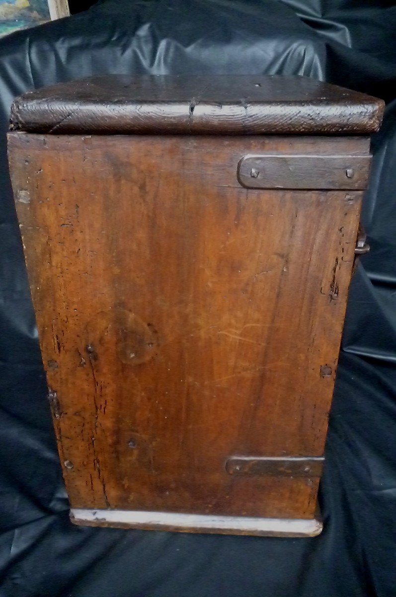 18th Century Church Trunk-photo-2