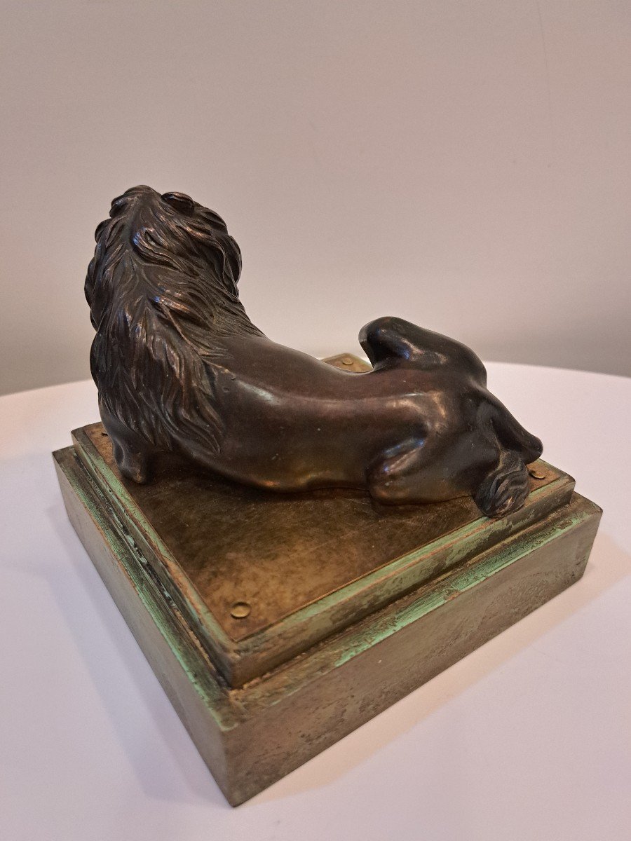 Bronze Animal Reclining Lion -photo-2