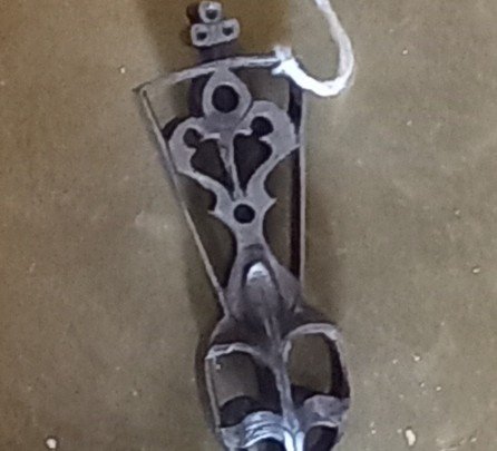 Wrought Iron Mastery Lantern Key-photo-4