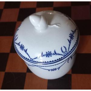 Pot couvert En Porcelaine De Tournai