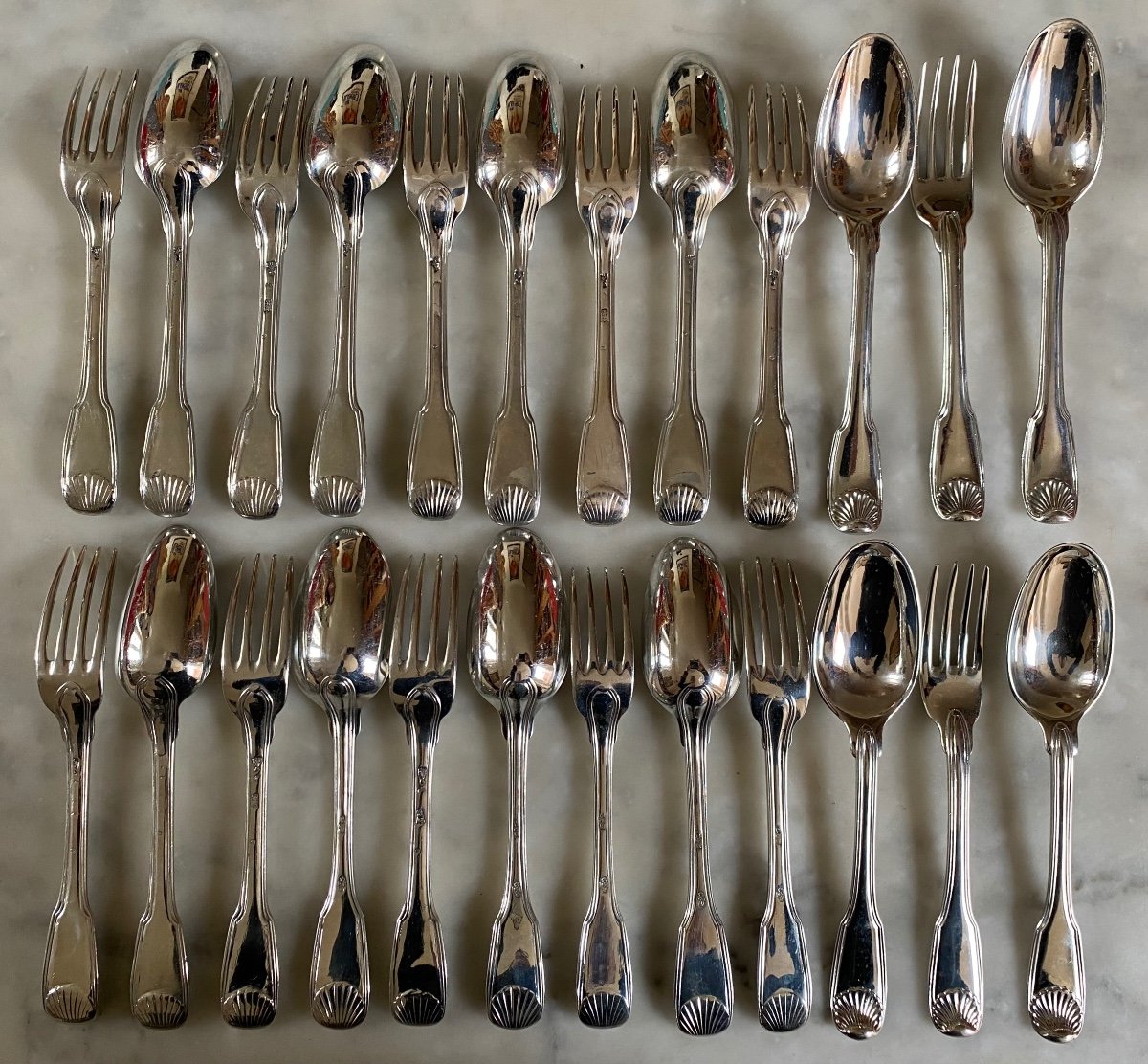 12 Place Settings, Silver, Shell Fillets, 18th Century-photo-2