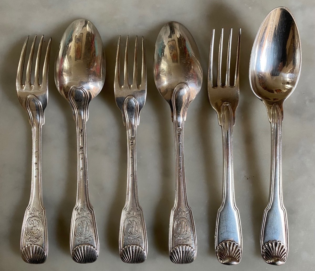 15 Place Settings, Silver, Shell Fillets, 18th Century-photo-8