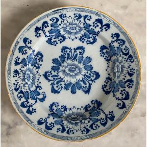 Delft, Large Dish, Earthenware, Oriental Decor, 18th Century