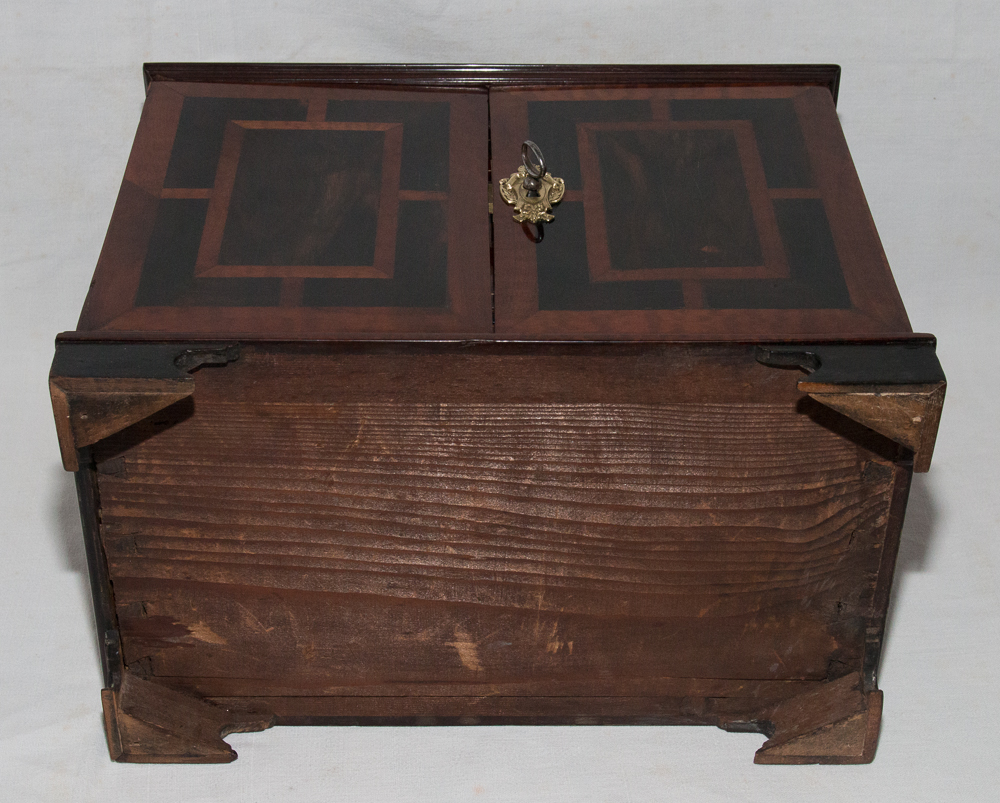 Small Travel Cabinet Epoque Early Eighteenth Century-photo-6