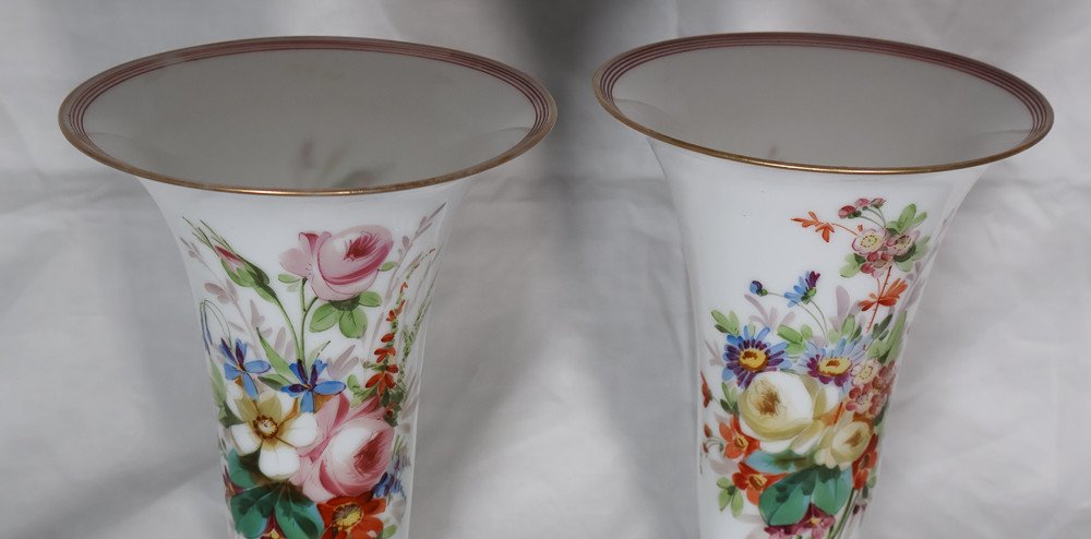 Paire De Vases En Opaline Baccarat Louis Philippe -photo-4