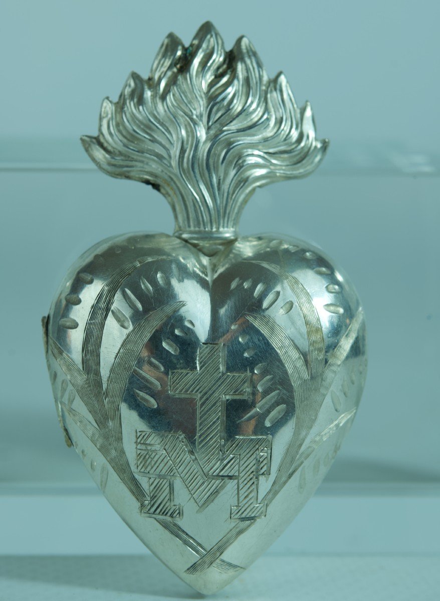 Sacred Heart In Silver 19th Century Devotional Reliquary Relic Box