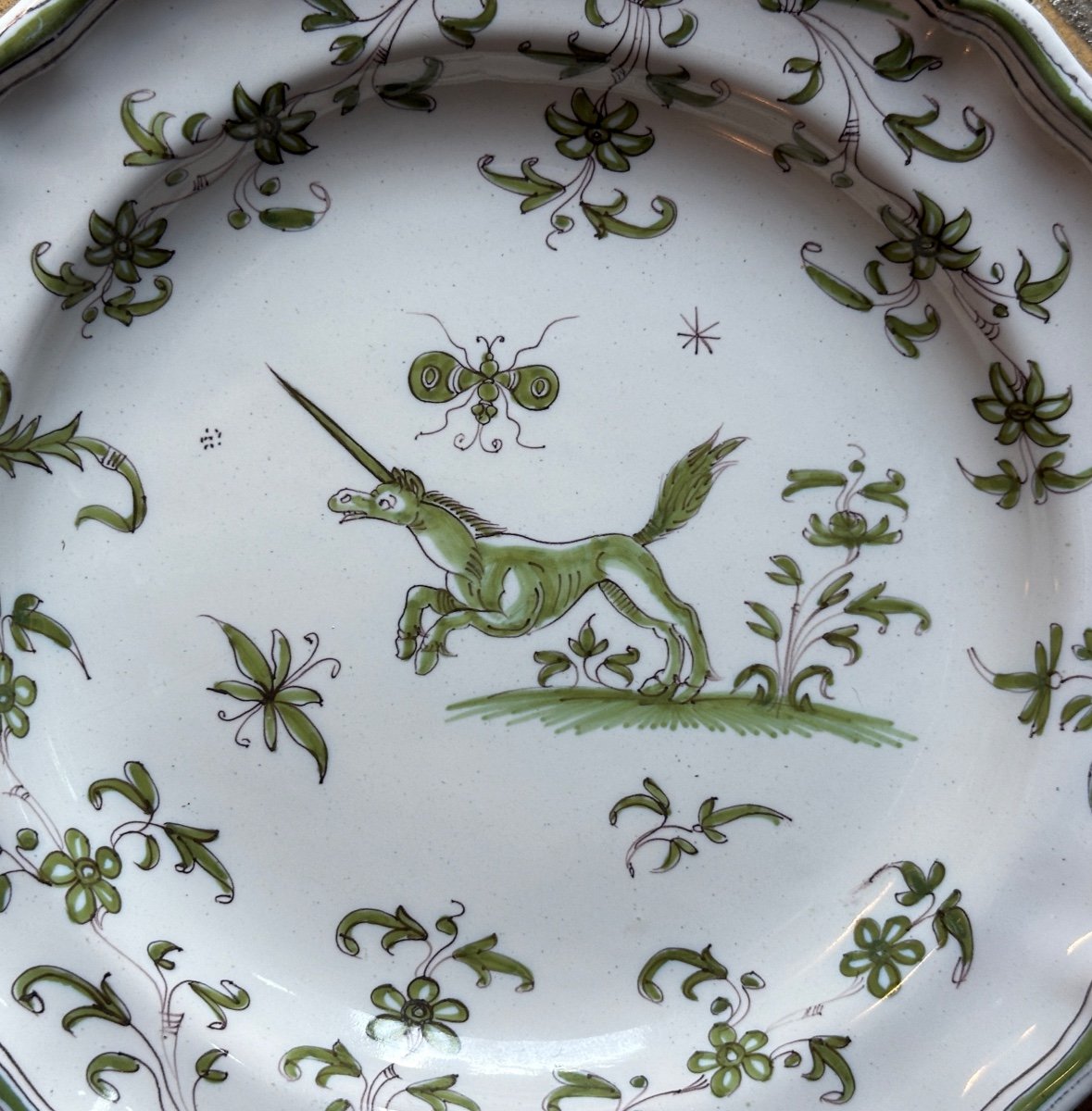 Old Moustiers Earthenware Plate 18th Century Manganese Green Butterfly Unicorn-photo-4