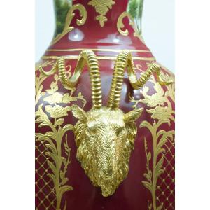 Ancien Important Vase En Porcelaine Et Bronze Doré Bouquetin Style Sévres Retier