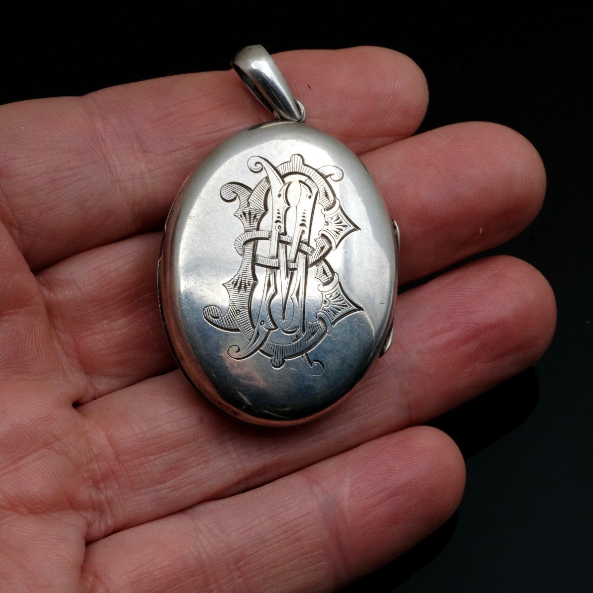 Antique Silver Victorian Big Locket Monogramme Mb, With Antiques Pictures-photo-3