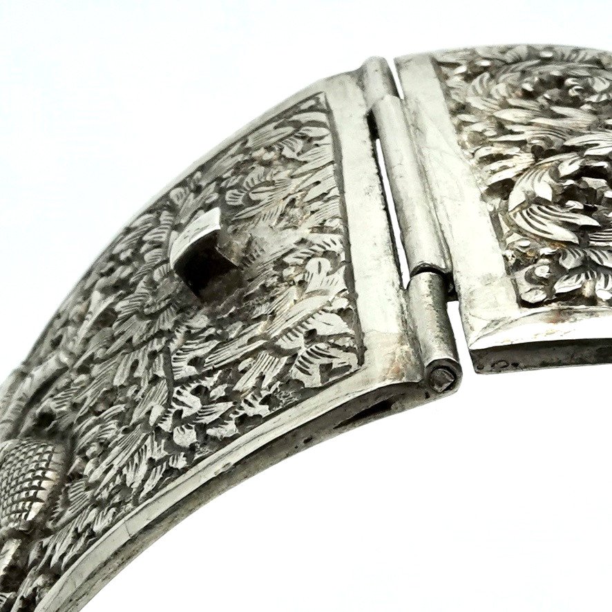 Gros Bracelet Ancien Années 1920-30 Forme Boucle, Indochine, Argent Repoussé-photo-2