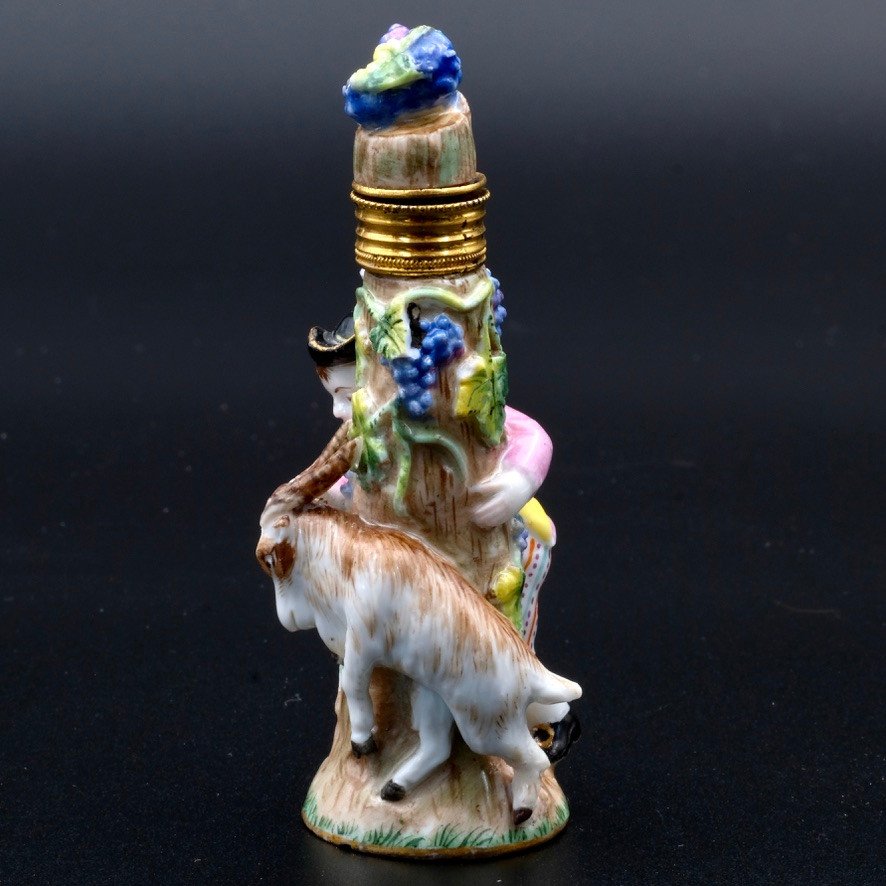 Meissen Porcelain Figurative Perfume Bottle-photo-2