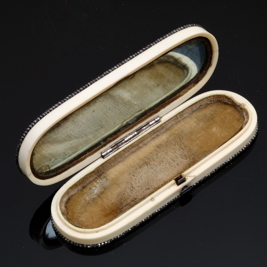 18th Century Ivory Toothpick Box, Grisaille Miniatures In The Spirit Of Gault-photo-1