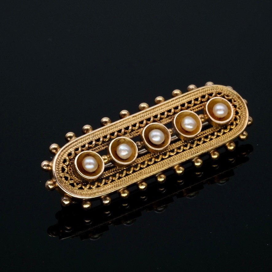 Victorian Etruscan Revival Brooch 15 Carat Gold And Pearls Late 19th Century