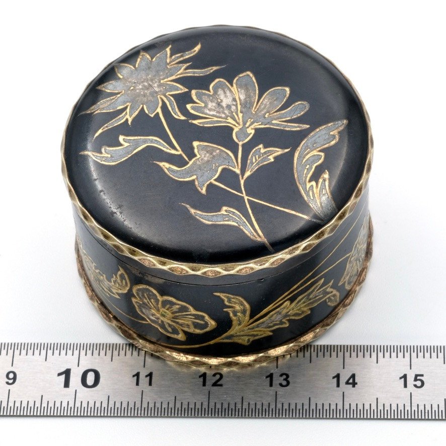 18th Century Box Lacquered Steel Decorated With Gold And Silver Flowers-photo-7