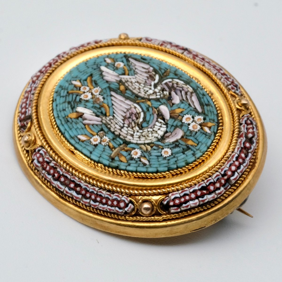 19th Century Micro Mosaic Doves Brooch 15 Carat Gold-photo-3