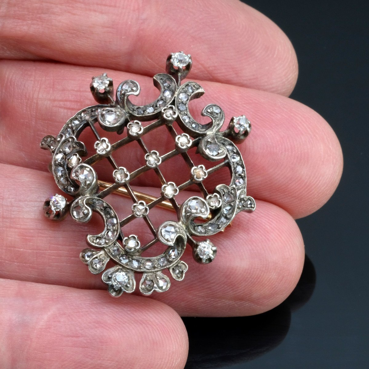 19th Century Gold Silver Diamond Rococo-baroque Brooch-photo-1