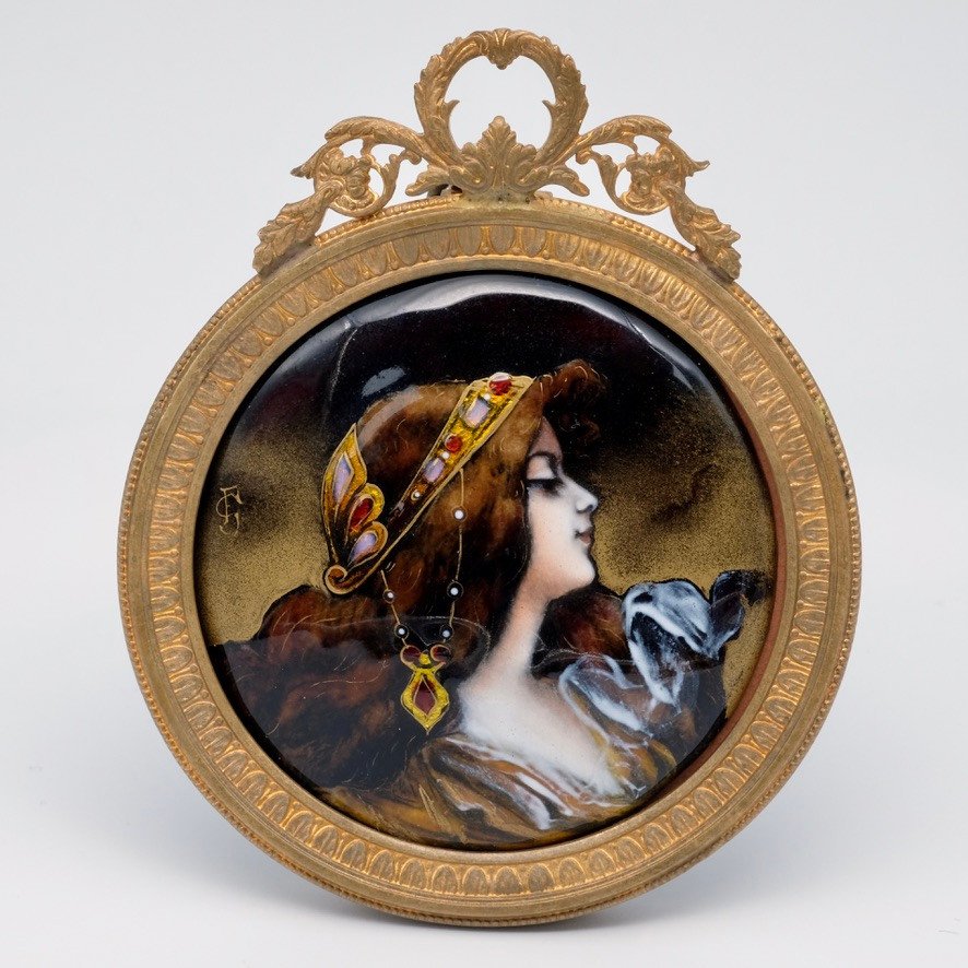 Limoges Enamel Signed Gf Profile Of A Woman From The 1900s Golden Frame