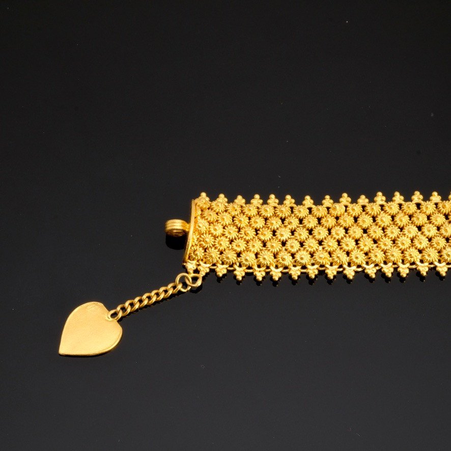 22 Carat Gold Flexible Bracelet & Heart Charms-photo-2