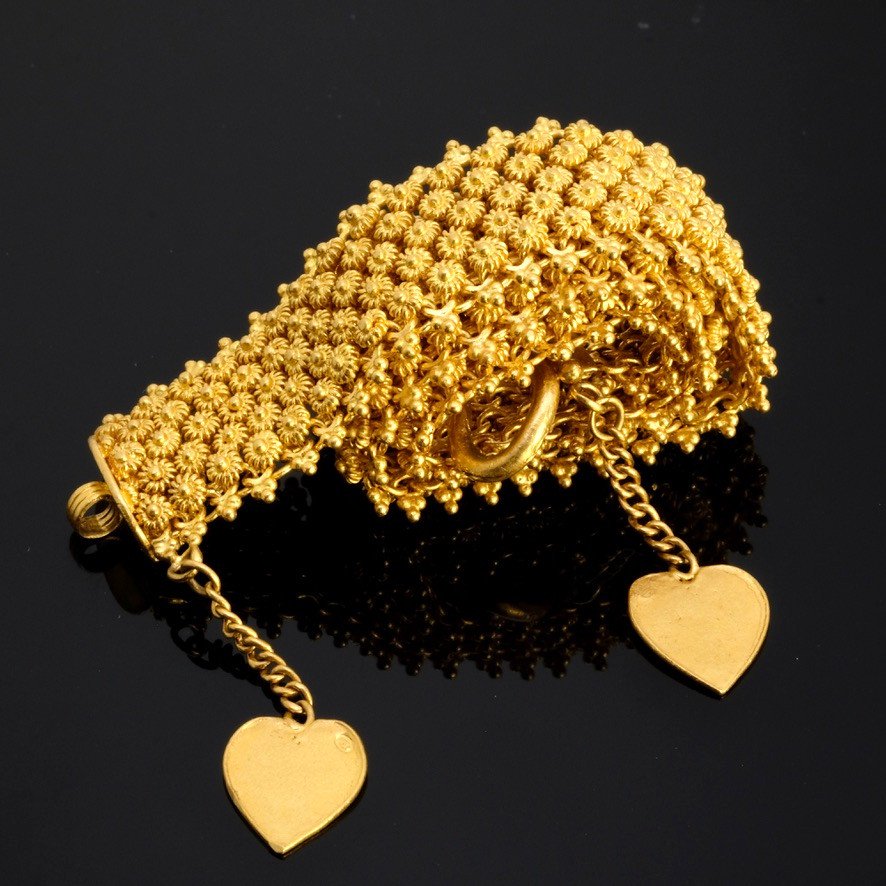 22 Carat Gold Flexible Bracelet & Heart Charms-photo-1