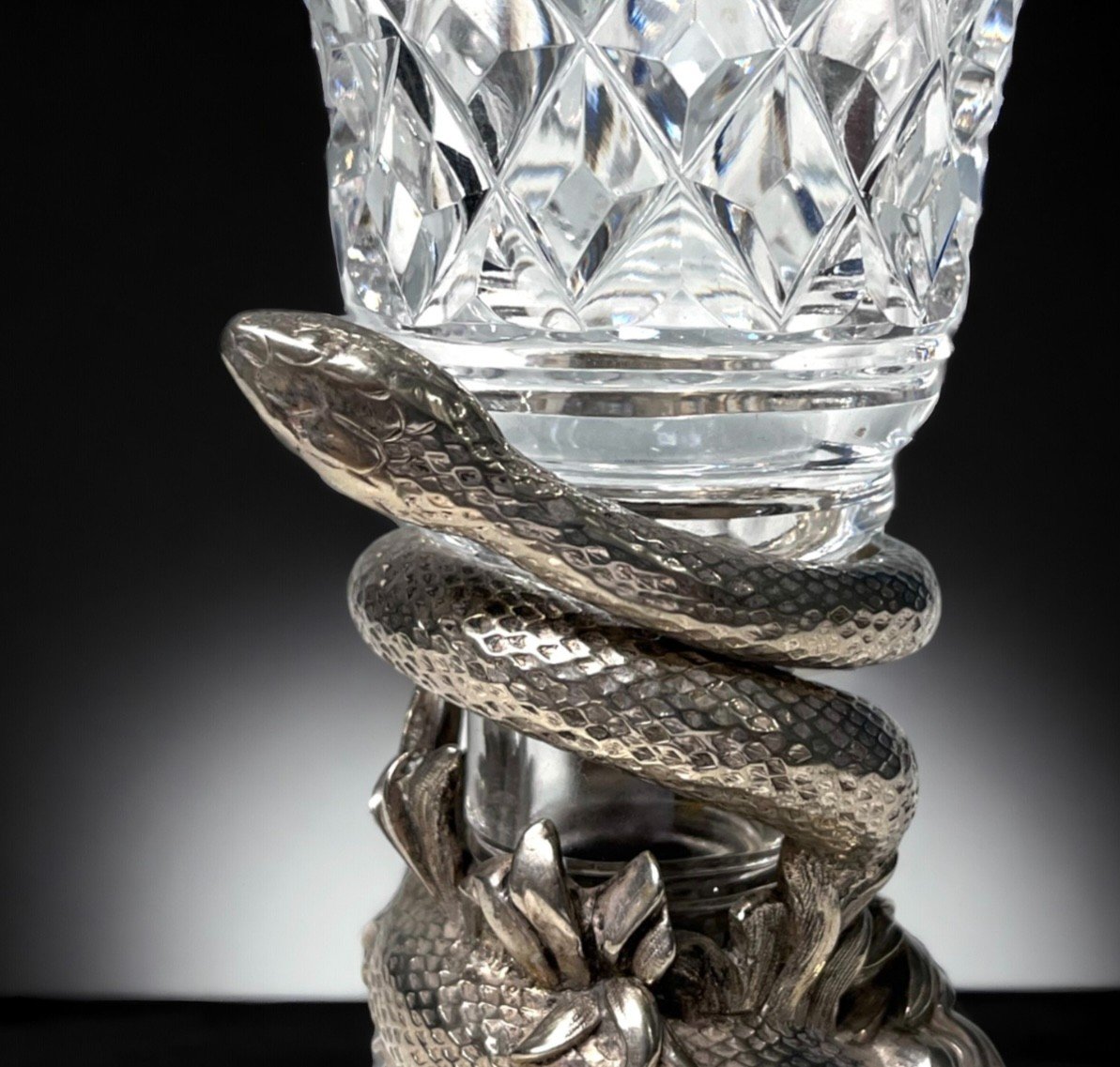 Rare Snake Cup By Elkington In Silver Plate, Dated 1849 With Its Crystal Vase-photo-4