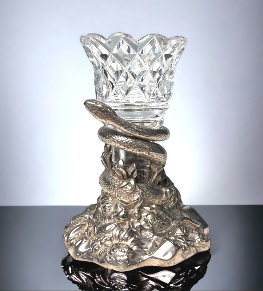 Rare Snake Cup By Elkington In Silver Plate, Dated 1849 With Its Crystal Vase