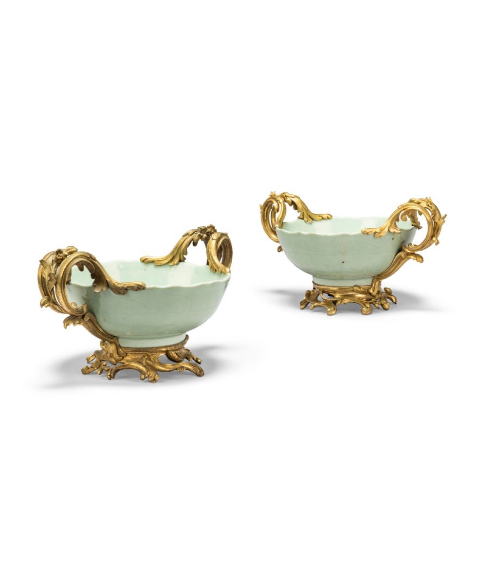 Une Paire De Vases En Porcelaine De Chine Céladon 18e, Montés En Bronze Dorés Du 19e Siècle-photo-2