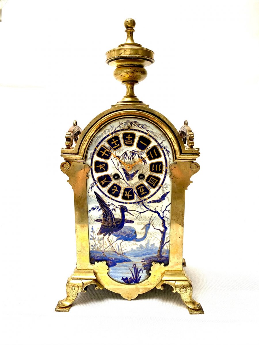 Pendule « Japonisme » En Bronze Et Porcelaine Du XIXe Siècle, Vers 1880