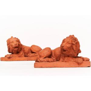 Pair Of Terracotta Lions, Italy 19th Century