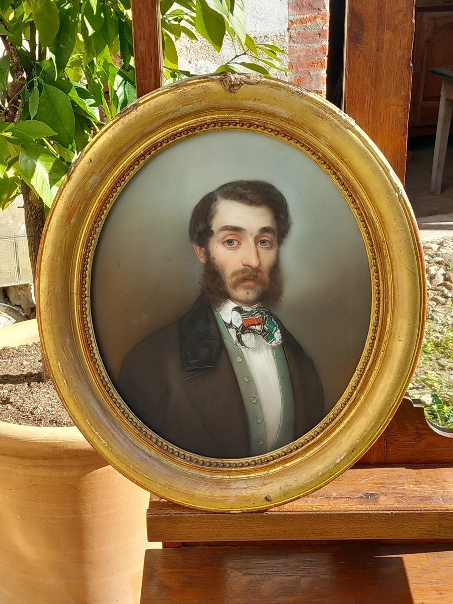 Portait Ovale Au Pastel d'Un élégant Anglais à La Cravate Epoque Louis-philippe XIXe Siècle -photo-3