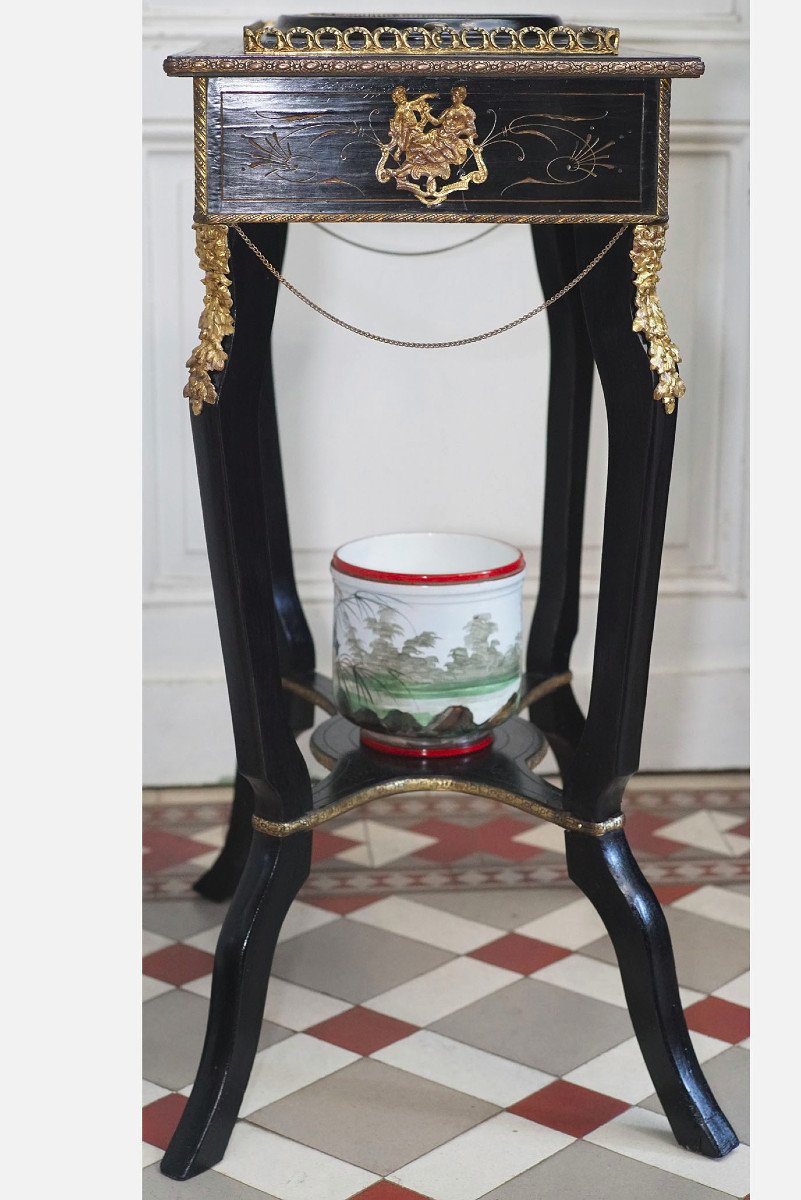 Napoleon III Planter-photo-2