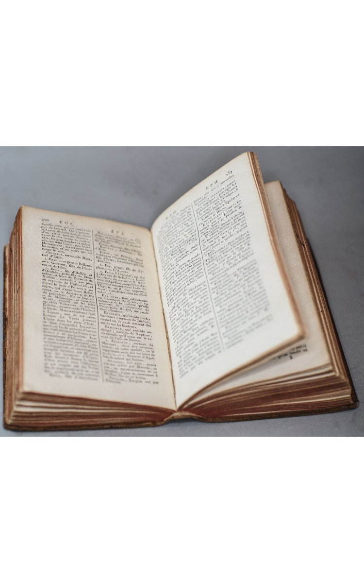 Dictionary Of The Fable, Summary Of Universal Mythology, Fr. Noel, 1805-photo-3