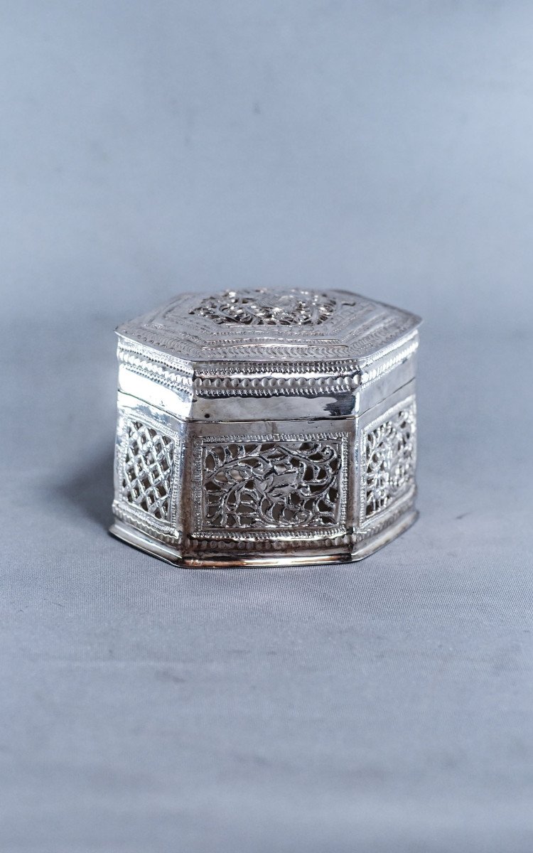 Burma Silver Hexagonal Betel Lime Box 79g-photo-1