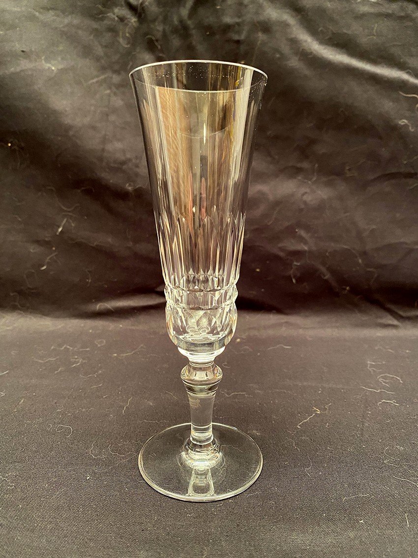 Baccarat, Picadilly Model. Set Of Eight Crystal Champagne Flutes-photo-4