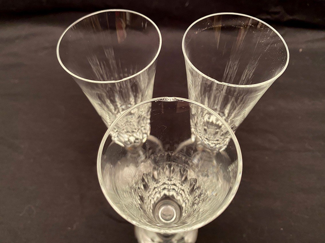 Baccarat, Modèle Picadilly. Suite De Huit Flûtes à Champagne En Cristal-photo-3