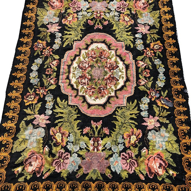 Grand Tapis Kilim Moldave Ancien, Laine Tissée à Décor De Fleurs