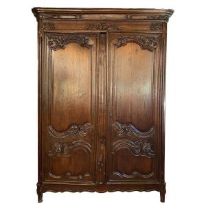 Armoire En Chêne Sculpté à Décor De Feuillages Et De Fleurs, Fin XVIIIe