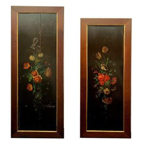 Deux Panneaux De Boiserie Anciens, Laqués à Décor De Fleurs