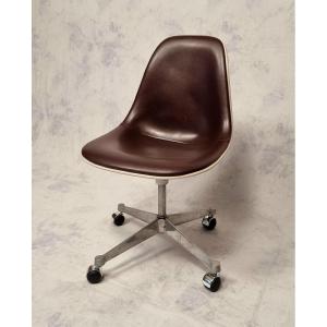 Office Chair By Charles And Ray Eames For Herman Miller - Fiberglass - Ca 1960