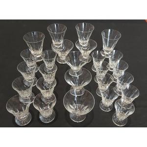 Art Deco Crystal Glassware Set Ideal For Four People 