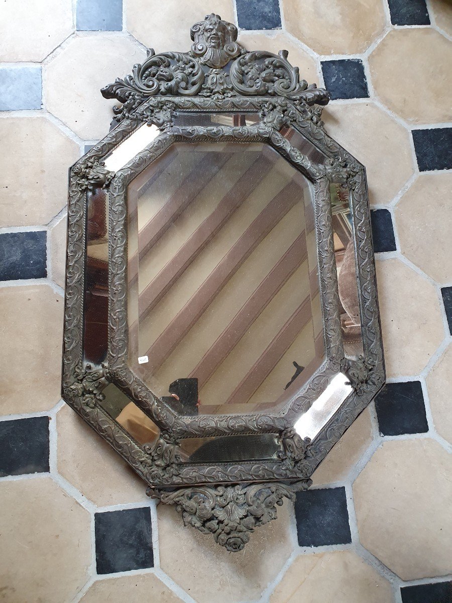 Parecloses Mirror