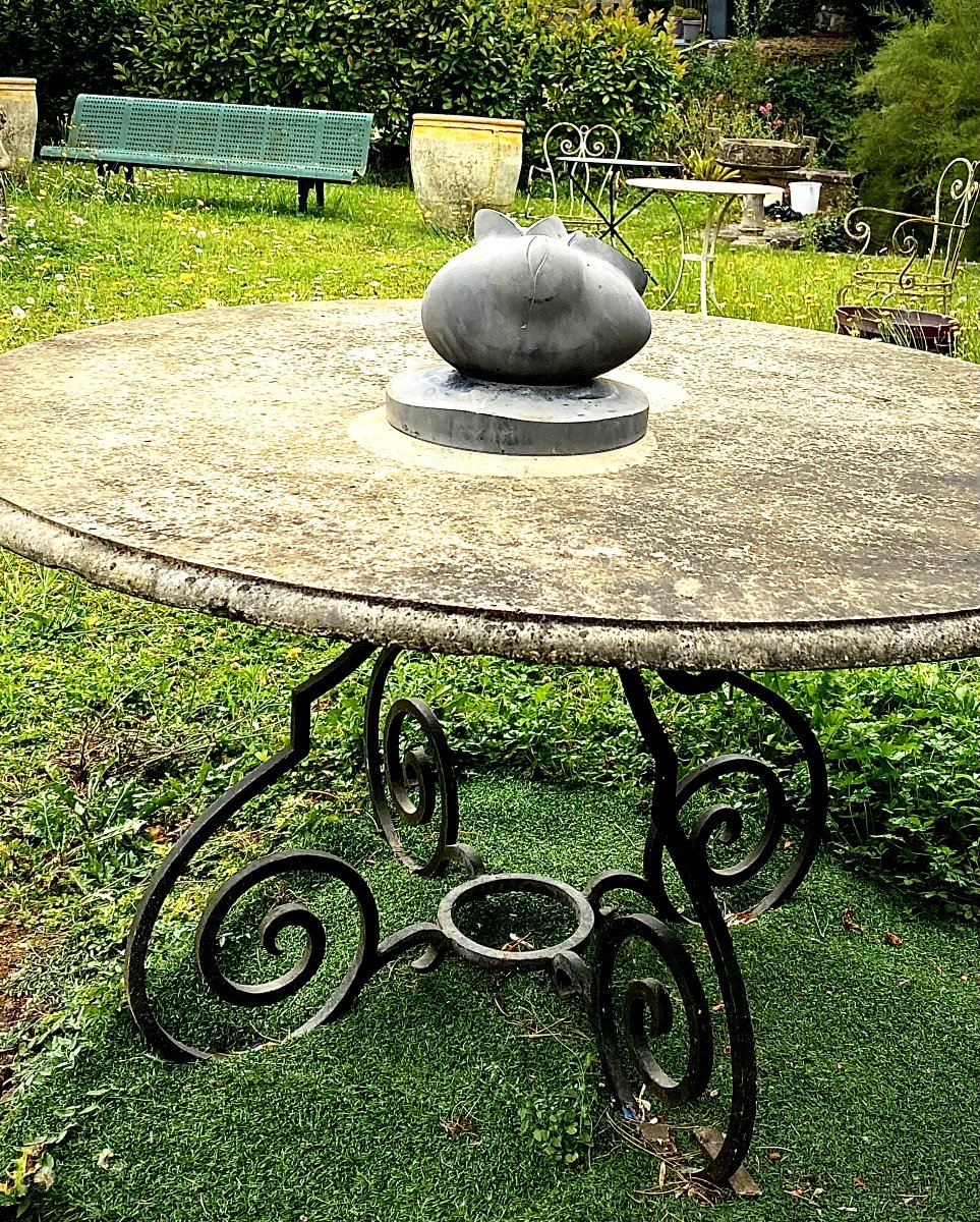 Table De Jardin En Fer Forgé Et Pierre Reconstituée 