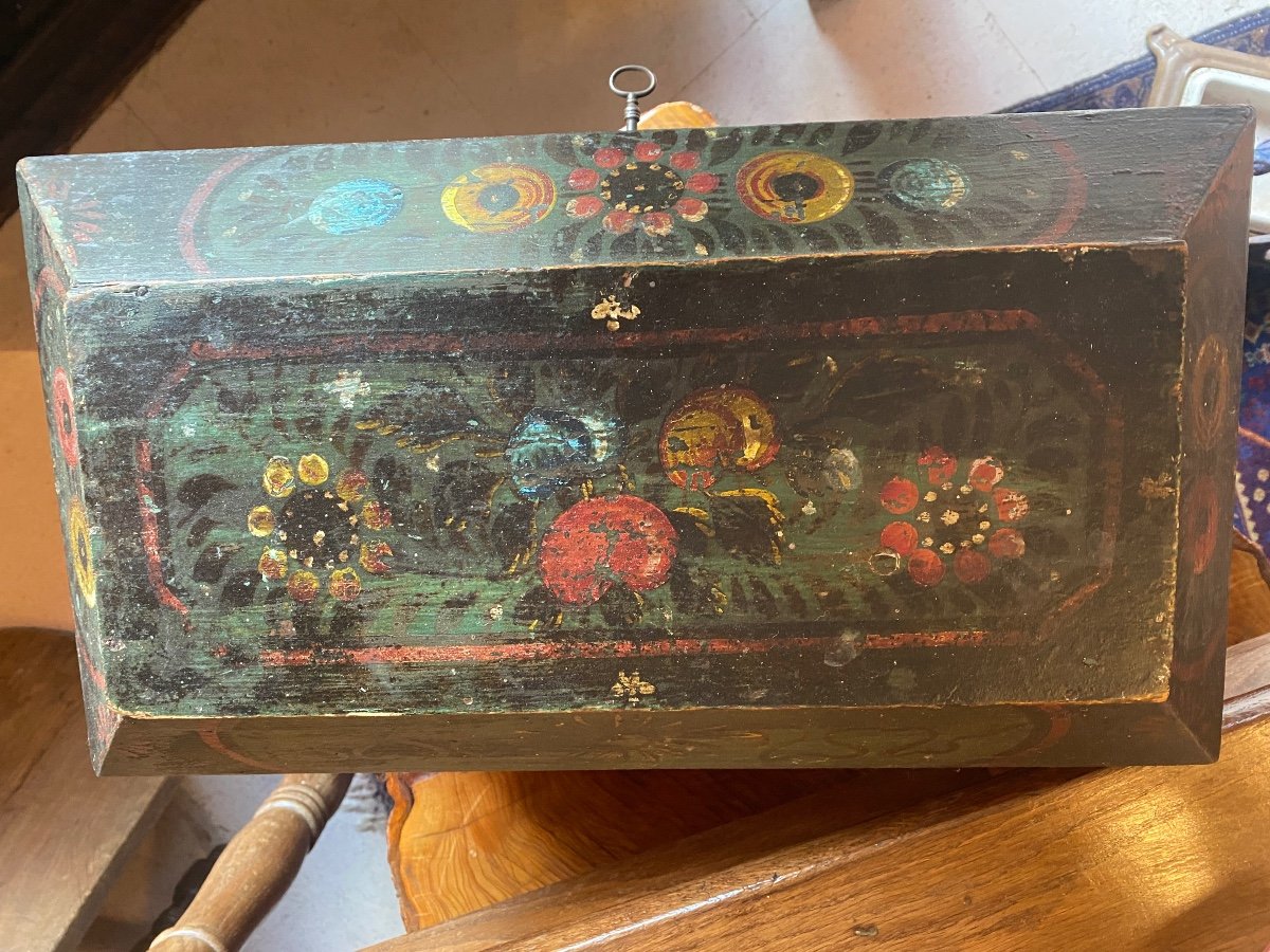 Small Painted Wedding Chest Folk Art -photo-3