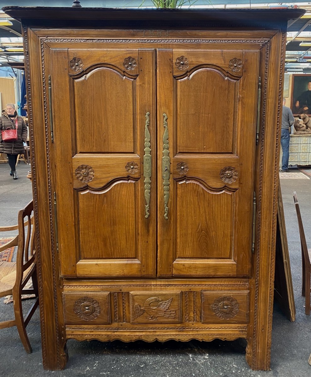 Armoire-coffre Bretonne Du XIXe Siècle En Châtaignier