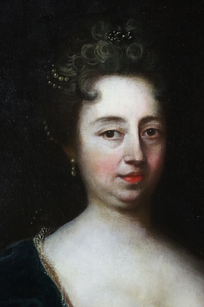 French School Early 18th Century, Hst Portrait "lady Of Quality".-photo-4