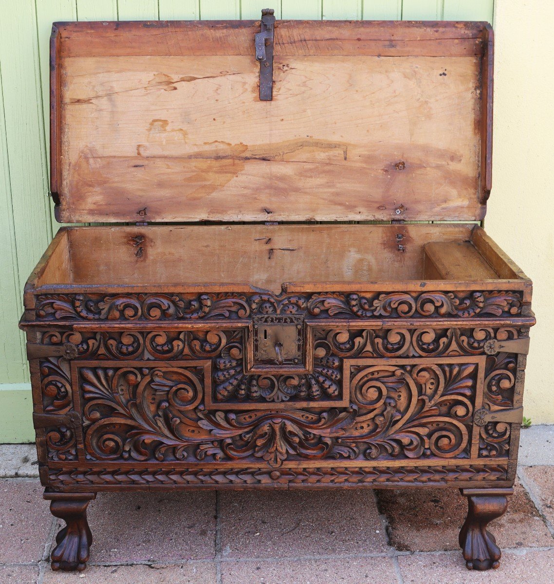 Spain 17th Century, Carved Wooden Chest.-photo-5