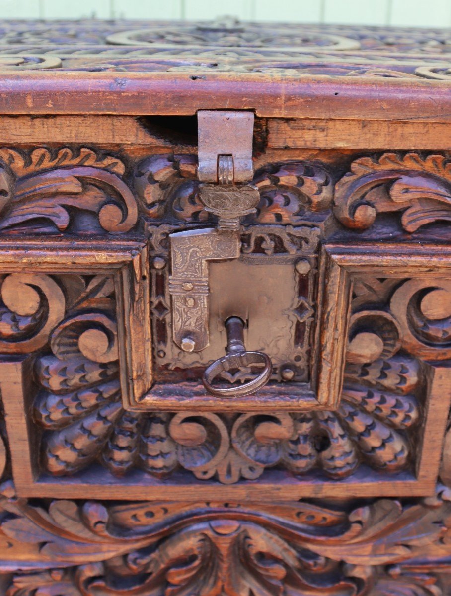 Spain 17th Century, Carved Wooden Chest.-photo-6